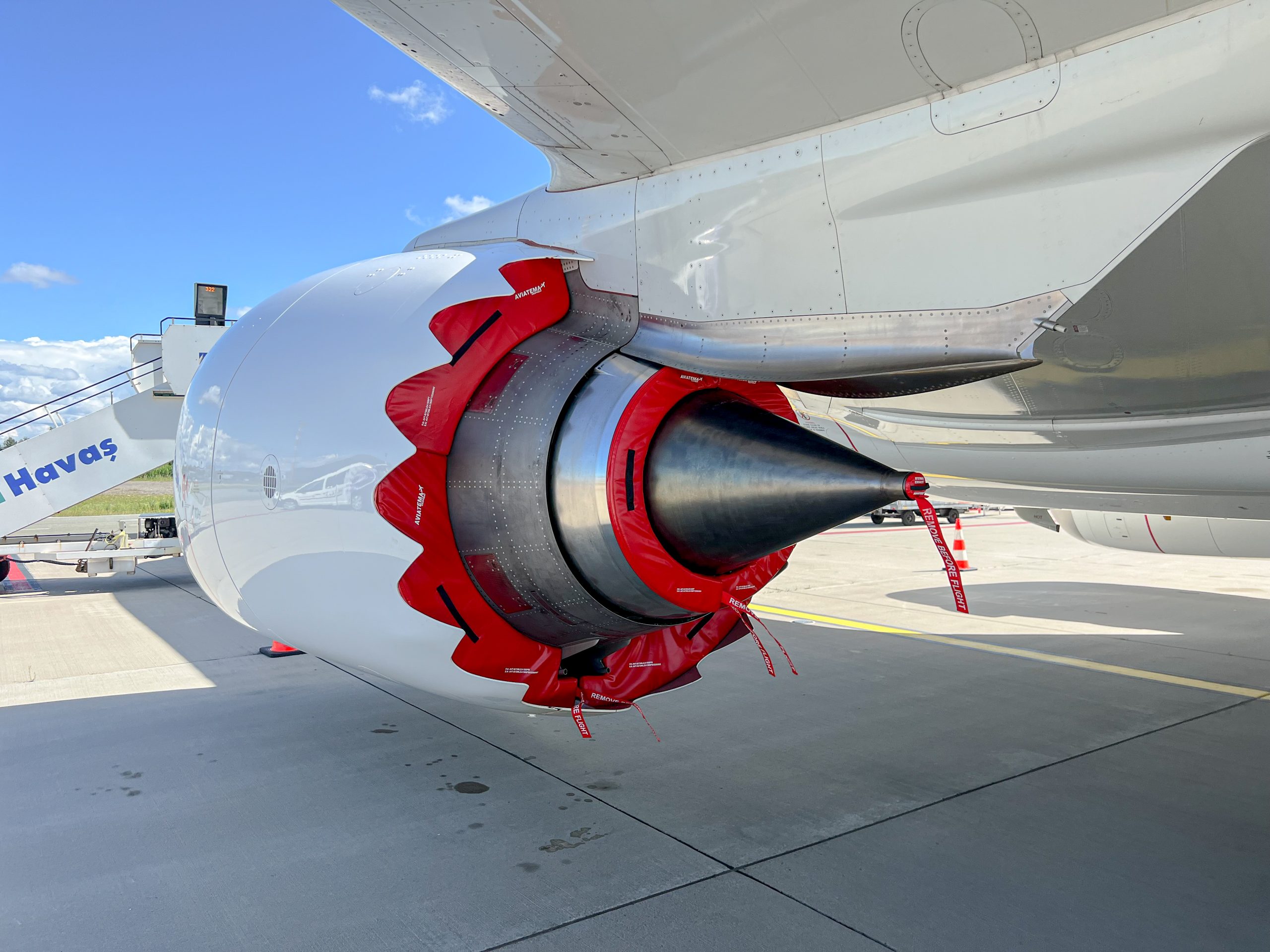 aviatema 737 max engine exhaust plug scaled