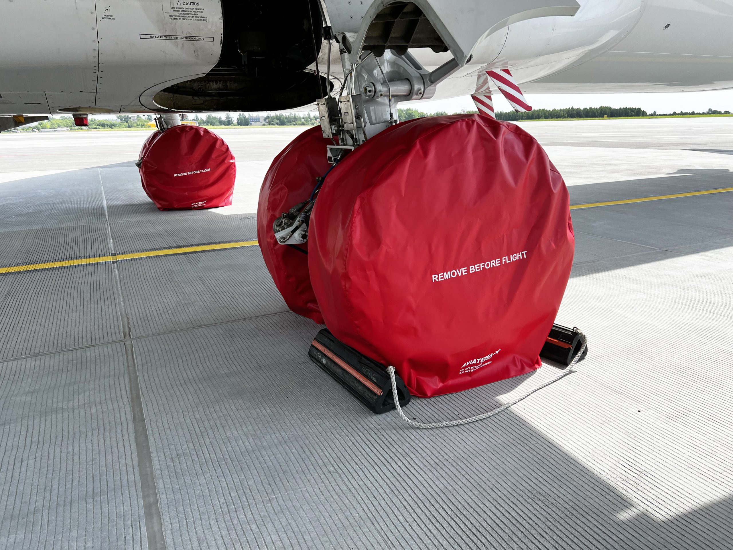 aviatema main landing gear cover